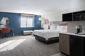 Holiday Inn Express & Suites Midwest by IHG