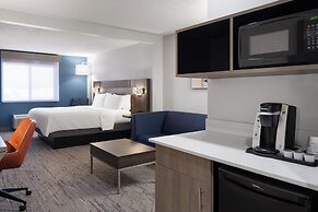 Holiday Inn Express & Suites Midwest by IHG