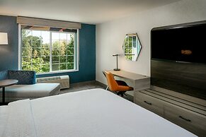 Holiday Inn Express Corvallis-On the River by IHG