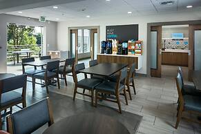 Holiday Inn Express Corvallis-On the River by IHG