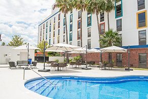 Hampton by Hilton Saltillo