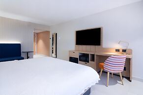 Hampton by Hilton Saltillo