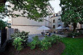 Niebieski Art Hotel & Spa