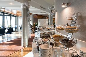 Niebieski Art Hotel & Spa