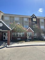 Super 8 by Wyndham San Antonio Downtown NE