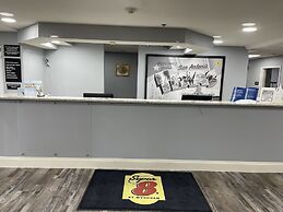Super 8 by Wyndham San Antonio Downtown NE