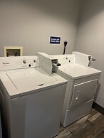 Super 8 by Wyndham San Antonio Downtown NE