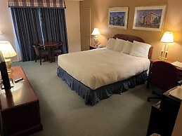 Hardman House Inn & Suites