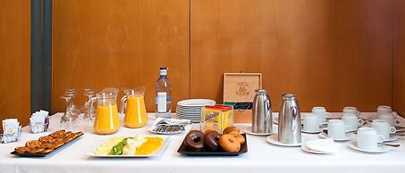 Globales de los Reyes Hotel