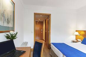 Globales de los Reyes Hotel