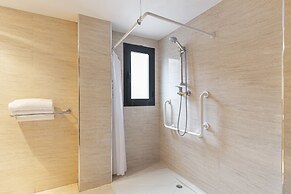 Globales de los Reyes Hotel