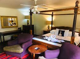 Shangri-La Country Hotel