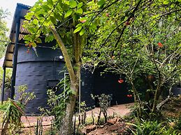 Shangri-La Country Hotel