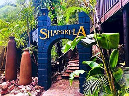 Shangri-La Country Hotel