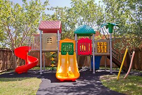 Avani Victoria Falls Resort