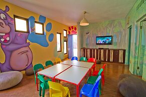 Avani Victoria Falls Resort