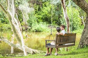 Avani Victoria Falls Resort