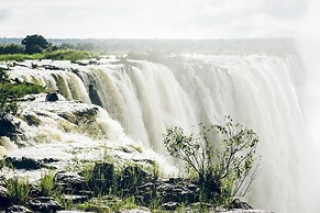 Avani Victoria Falls Resort