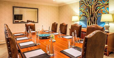 Avani Victoria Falls Resort