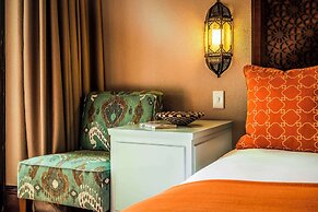 Avani Victoria Falls Resort