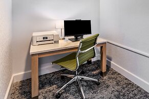 Staybridge Suites Denver - Cherry Creek by IHG