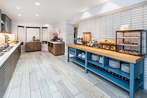 Staybridge Suites Denver - Cherry Creek by IHG