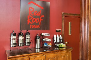 Red Roof Inn & Suites Lake Orion/ Auburn Hills