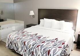 Red Roof Inn & Suites Lake Orion/ Auburn Hills