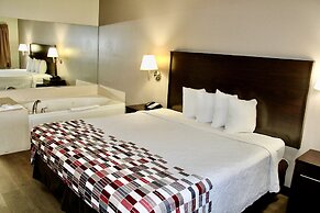 Red Roof Inn & Suites Lake Orion/ Auburn Hills