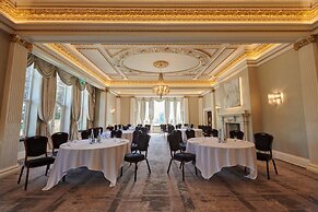 Aldwark Manor Estate