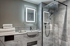 Aldwark Manor Estate