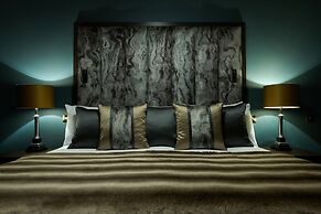 Aldwark Manor Estate