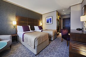 Aldwark Manor Estate