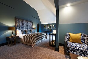 Aldwark Manor Estate