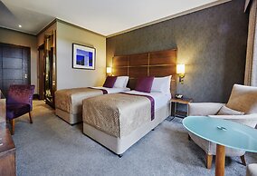 Aldwark Manor Estate