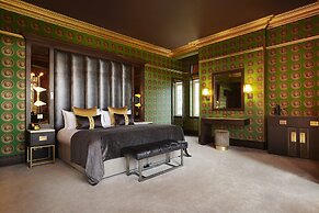 Aldwark Manor Estate