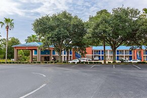 Days Inn by Wyndham Chipley