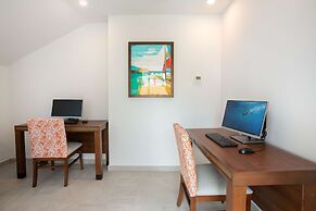 Hilton Vacation Club Flamingo Beach St. Maarten