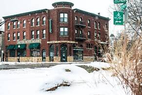 Hotel Ruby Marie