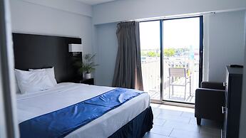 Sun and Sand Resort Oceanfront Suites