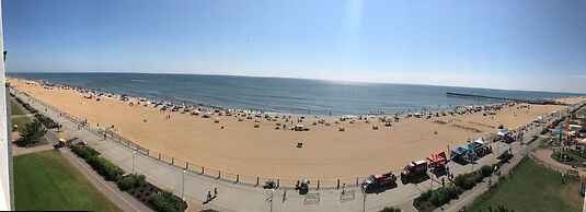 Sun and Sand Resort Oceanfront Suites