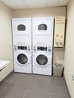 Hawthorn Suites by Wyndham Irving DFW South