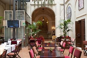 Grand Hotel Continental Siena – Starhotels Collezione
