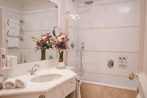 Grand Hotel Continental Siena – Starhotels Collezione