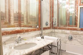 Grand Hotel Continental Siena – Starhotels Collezione