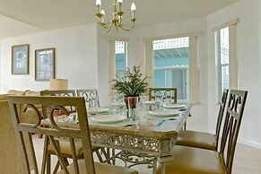 Royal Laguna Villas By Magical Memories