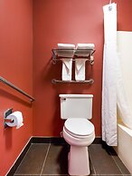 Travelodge by Wyndham Richmond IN