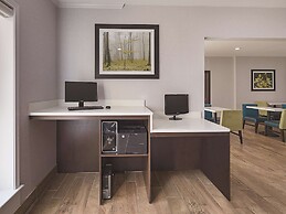 La Quinta Inn & Suites by Wyndham Central Point - Medford