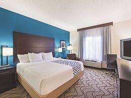 La Quinta Inn & Suites by Wyndham Central Point - Medford