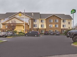 La Quinta Inn & Suites by Wyndham Central Point - Medford